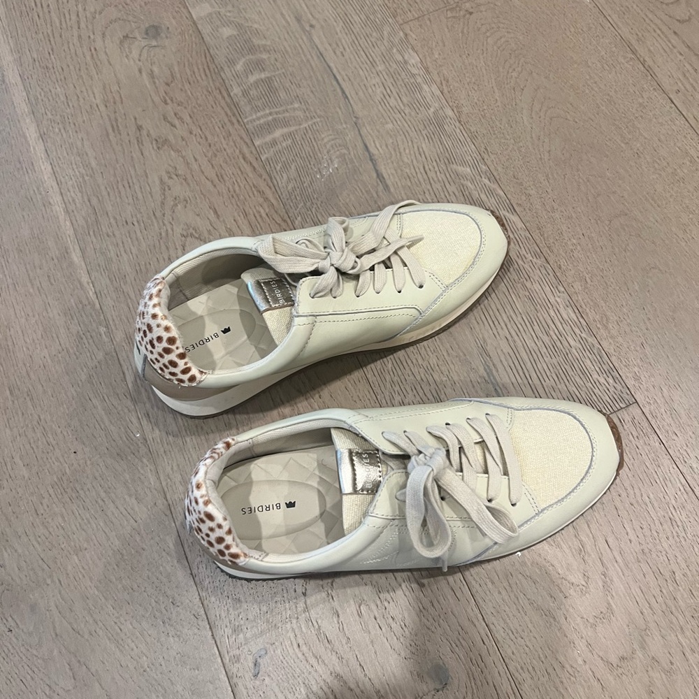 Sneakers - Picture 3 of 3